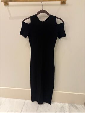MICHAEL Michael Kors Black Cold-Shoulder Knit Midi Dress